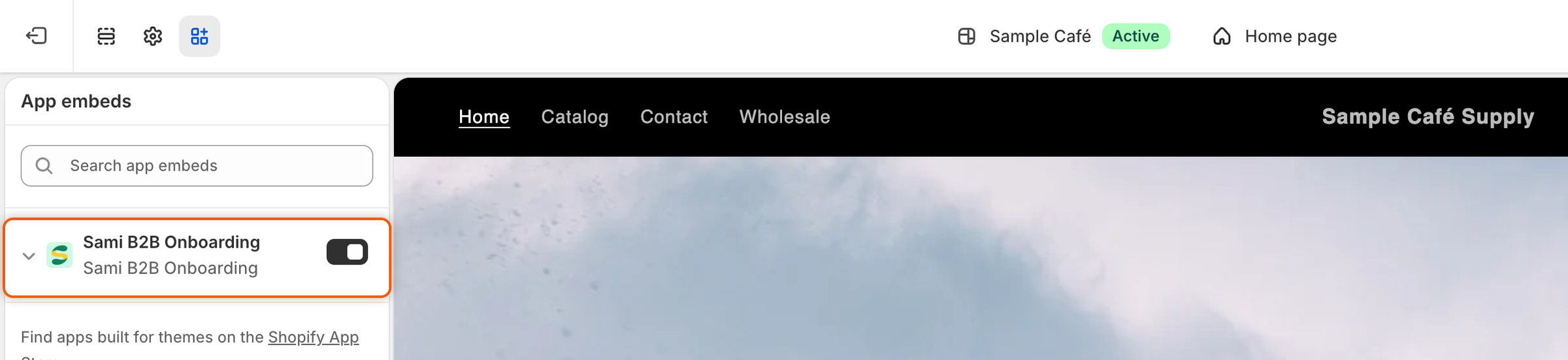 The theme editor's App embeds panel with the Sami B2B Onboarding embed switched on.